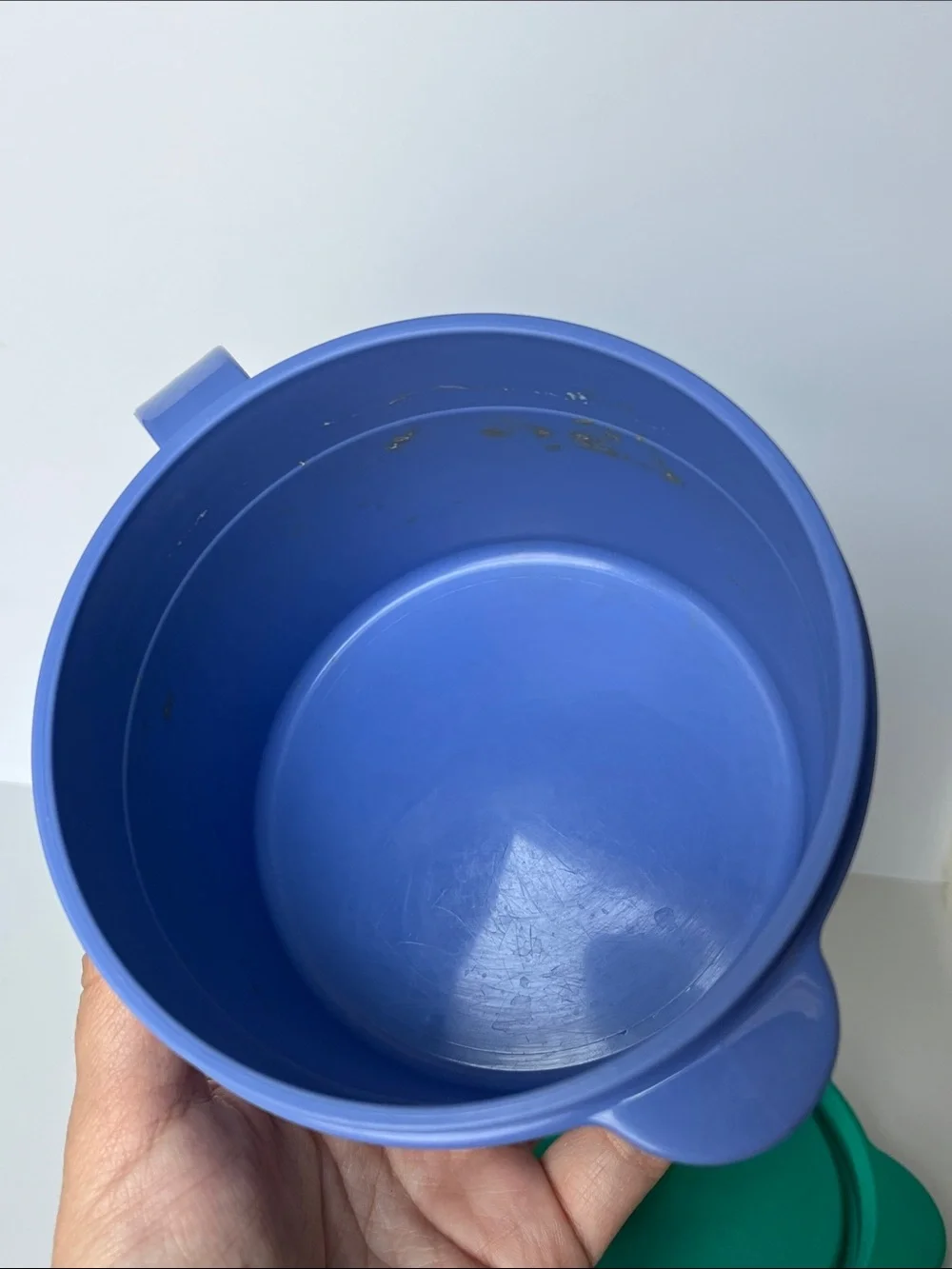 Tupperware Blue Cup with Green Lid and Handle